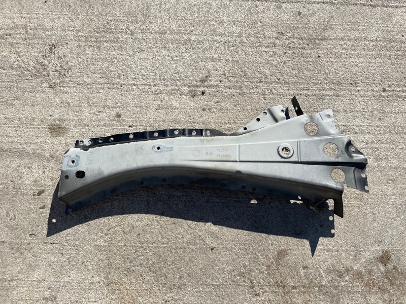 Полка крыла передняя левая Renault Kaptur 641118420R Б/У