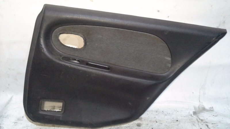Обшивка двери Mitsubishi Eterna E57A 1993 задняя