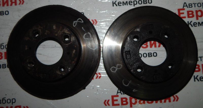 Диск тормозной Mitsubishi Libero CD8V 4D68 1992 передний