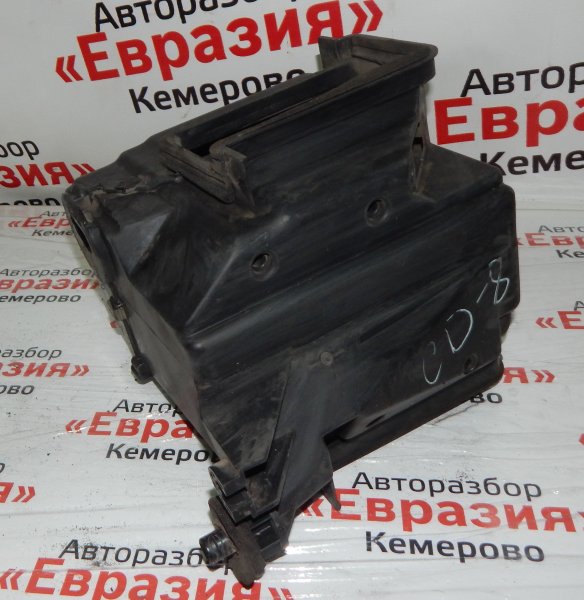 Корпус испарителя кондиционера Mitsubishi Libero CD8V 4D68 1992