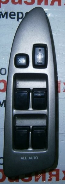 Блок управления стеклоподъемниками Toyota Voxy AZR65 1AZFSE 2004