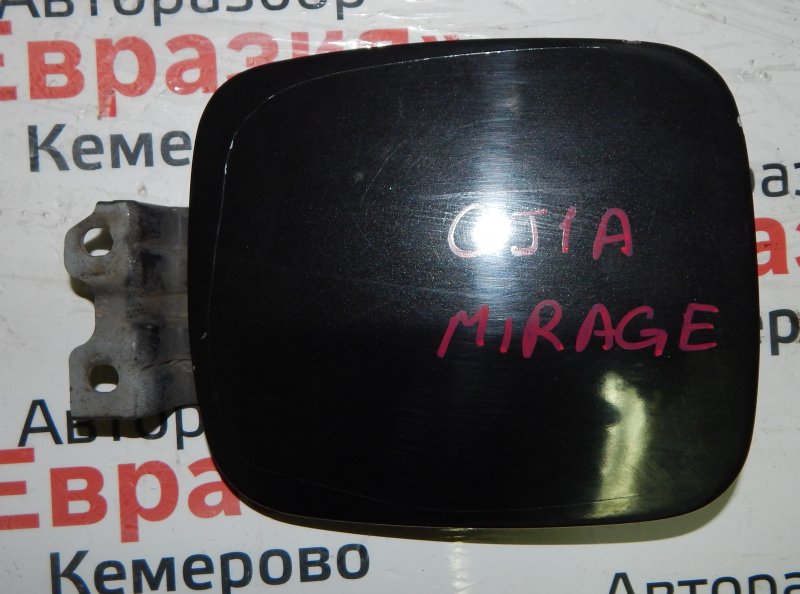 Лючок топливного бака Mitsubishi Mirage CJ1A 4G13 1997