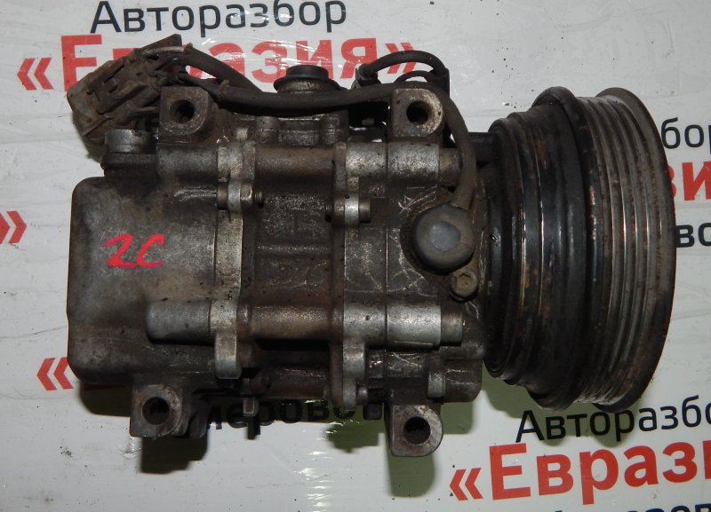 Компрессор кондиционера Toyota Corolla CE116 3CE 2000