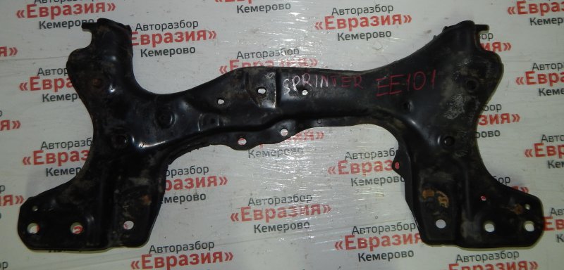 Балка под двс Toyota Sprinter EE101 4EFE 1994 передняя