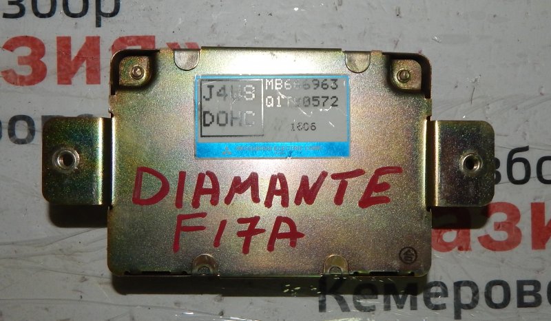 Блок управления рулевой рейкой Mitsubishi Diamante F17A 6G72 1991
