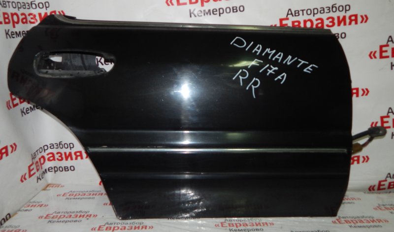 Дверь Mitsubishi Diamante F17A 6G72 1991 задняя правая