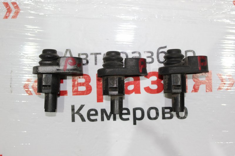 Купить Концевик Двери Ниссан Террано Rr50