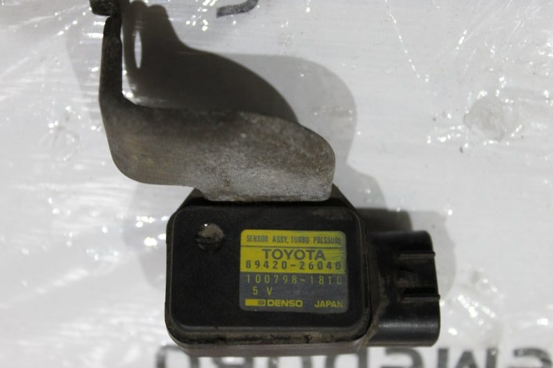 Датчик вакуумный Toyota Hiace LH100 2LTE 1991