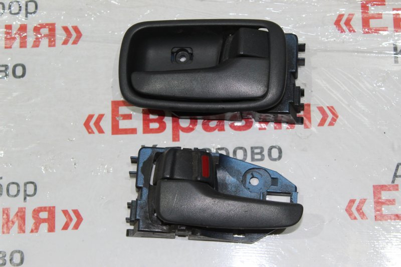 Ручка двери внутренняя Mitsubishi Lancer Сedia CS2A 4G15 2001