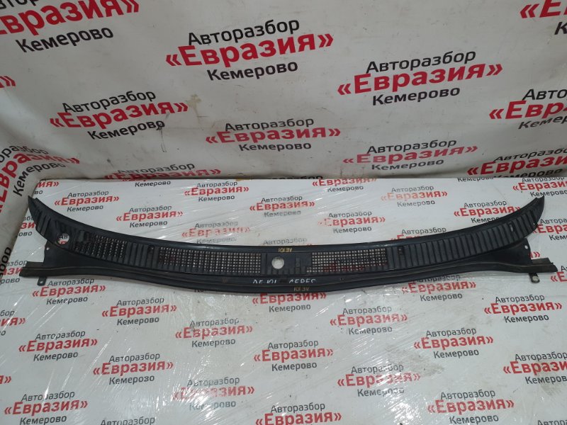 Решетка под дворники Toyota Corolla Ceres AE101 4AFE 1993