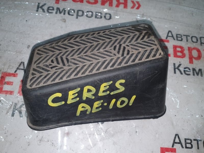 Подставка под ногу Toyota Corolla Ceres AE101 4AFE 1993