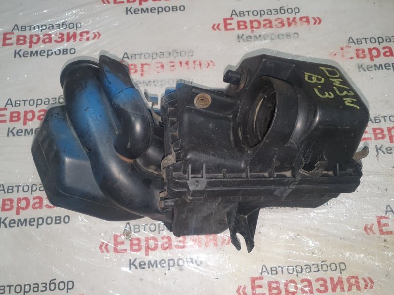 Корпус воздушного фильтра Mazda Demio DW3W B3 2000