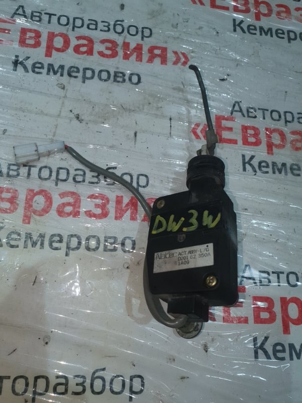 Замок багажника Mazda Demio DW3W B3 2000