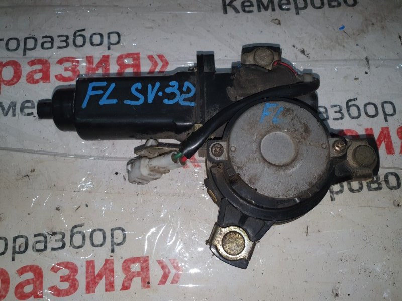 Моторчик стеклоподъемника Toyota Vista SV32 3SFE 1991 передний левый