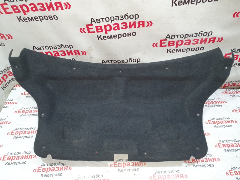 Обшивка крышки багажника Toyota Avensis ZZT251 1ZZFE 2004