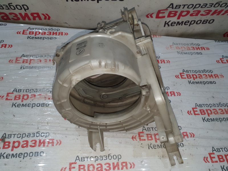 Корпус моторчика печки Toyota Sprinter AE101 4AFE 1992