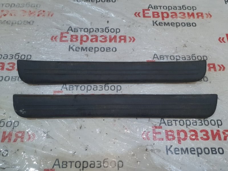 Накладка на порог Toyota Sprinter AE104 4AFE 1994 задняя