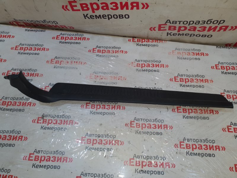 Накладка на порог Mitsubishi Galant EA1A 4G93 1997 передняя правая