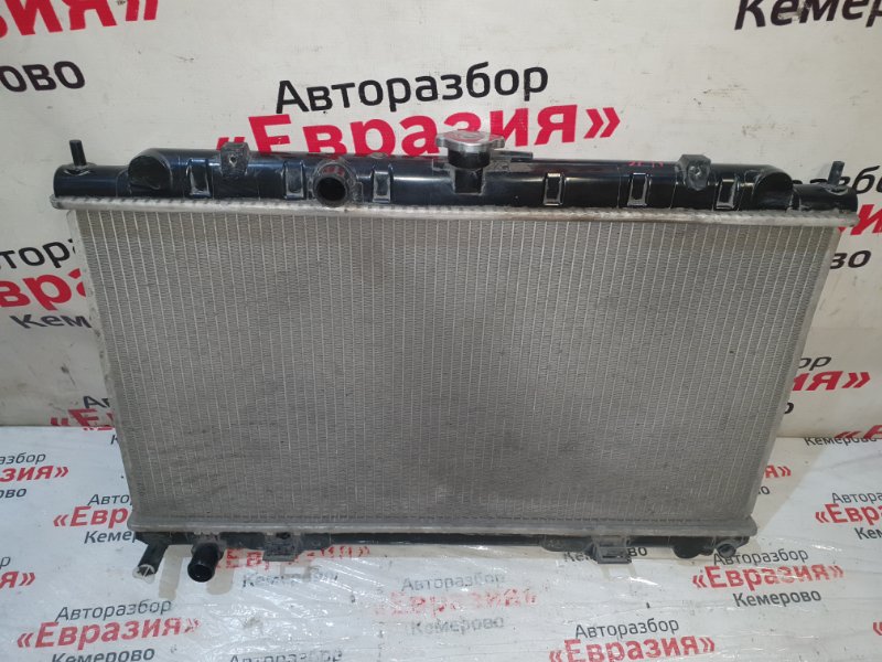 Радиатор охлаждения двигателя Nissan Almera N16 QG18DE 2000