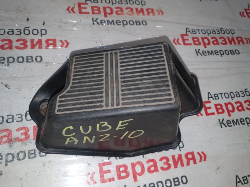 Подставка под ногу Nissan Cube ANZ10 CGA3DE 2000