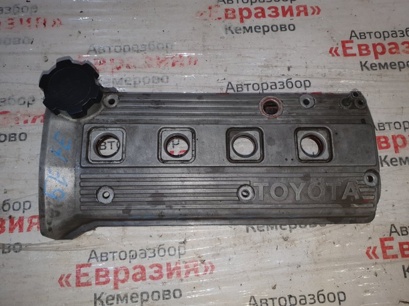 Крышка головки блока цилиндров Toyota Corolla EE104 5EFE 1997