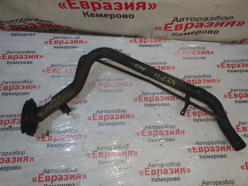 Горловина топливного бака Nissan Ad VEY11 YD22DD 1999