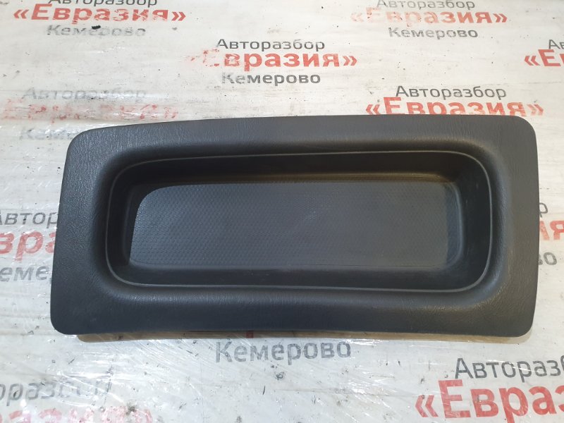 Накладка торпедо Nissan Expert VEW11 YD22DD 2000