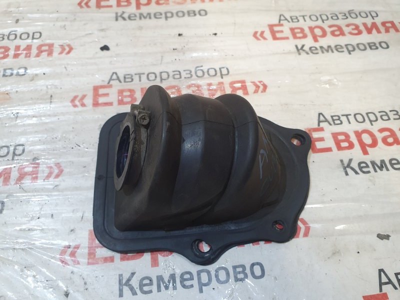 Кожух рулевой колонки Nissan Cube ANZ10 CGA3DE 2000