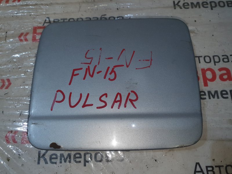 Лючок топливного бака Nissan Pulsar FN15 GA15DE 1995