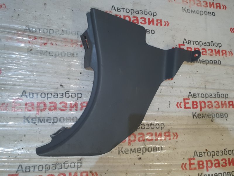 Накладка на порог Toyota Harrier MCU15 1MZFE 2001 передняя левая