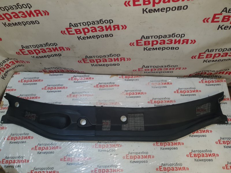 Решетка под дворники Toyota Harrier MCU15 1MZFE 2001