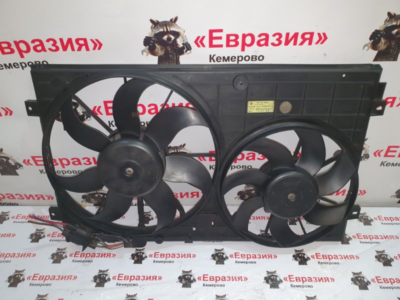 Диффузор радиатора Skoda Octavia 1Z3 BGU 2011