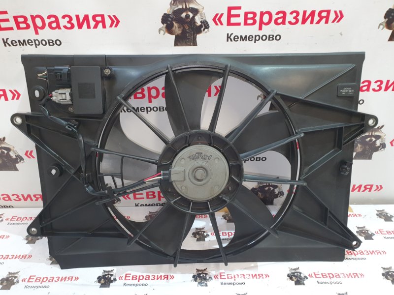 Диффузор радиатора Toyota Corolla ZRE151 1ZRFE 2012