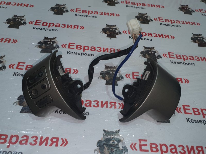 Кнопки руля Toyota Corolla ZRE151 1ZRFE 2008 (б/у)
