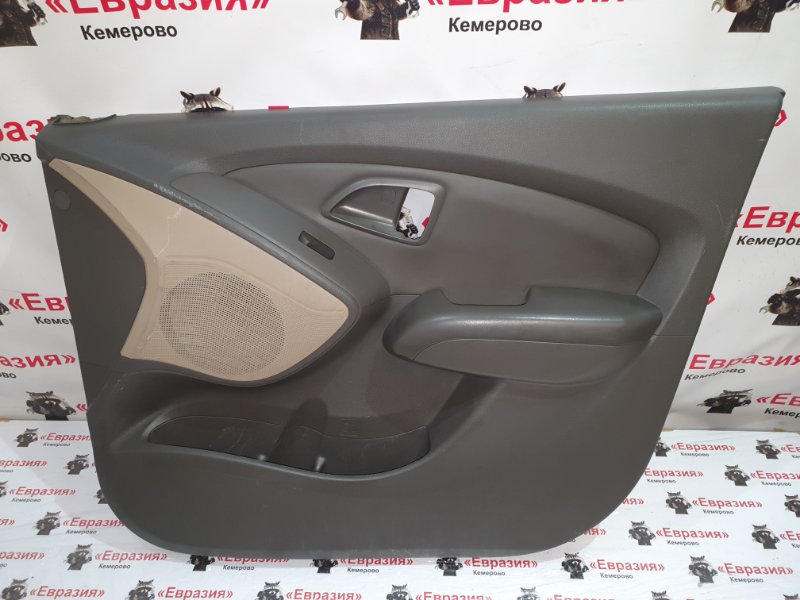 Обшивка двери Hyundai ix35 LM G4KD 2011 передняя правая (б/у)