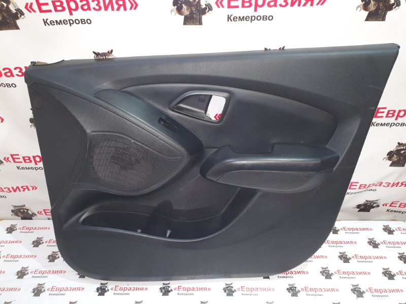 Обшивка двери Hyundai ix35 LM G4KD 2011 передняя правая (б/у)