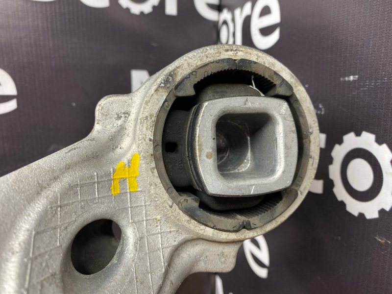 Балка поперечная (подрамник) задняя 5-Series 2004 E60 M54B25 (256S5) Балка поперечная (подрамник) задняя 5-Series 2004 E60 M54B25 (256S5)