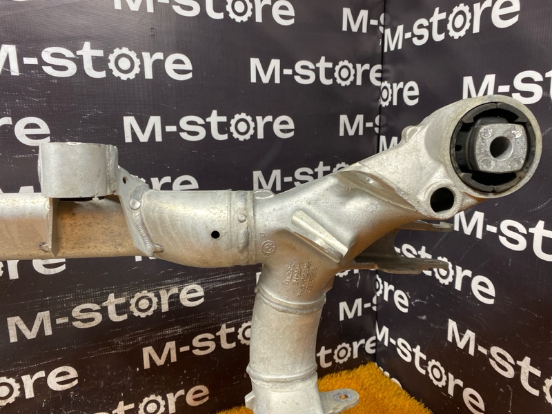 Балка поперечная (подрамник) задняя 5-Series 2004 E60 M54B25 (256S5) Балка поперечная (подрамник) задняя 5-Series 2004 E60 M54B25 (256S5)