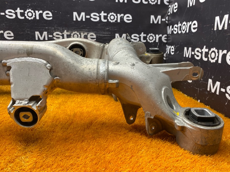 Балка поперечная (подрамник) задняя 5-Series 2004 E60 M54B25 (256S5) Балка поперечная (подрамник) задняя 5-Series 2004 E60 M54B25 (256S5)