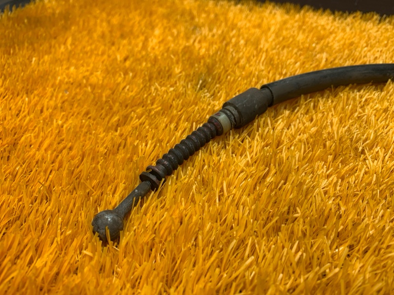 Трос ручника задний правый Audi A4 B7/8E ALT