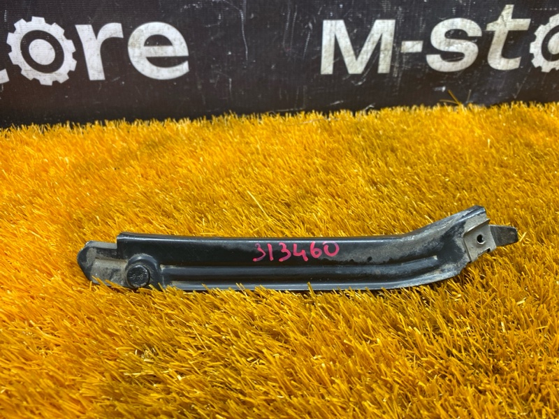 Крепление бампера переднее левое Mercedes-Benz M-Class W164 272.967