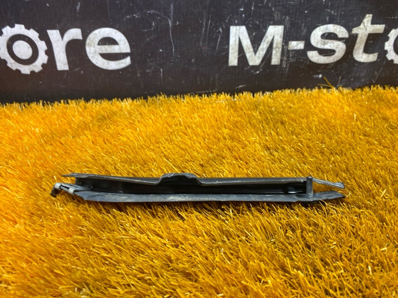 Крепление бампера переднее левое M-Class 2008 W164 272.967