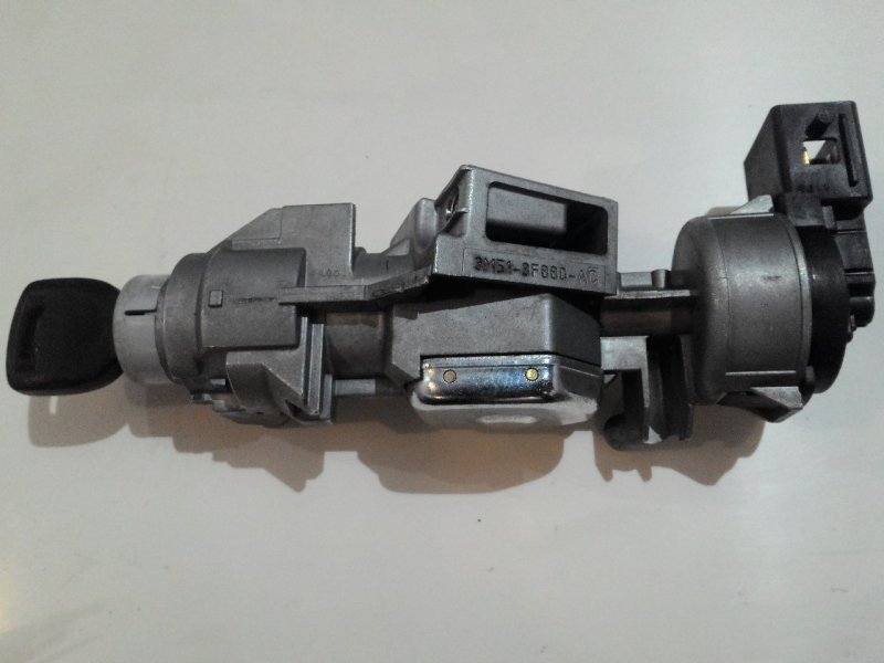 Замок зажигания Mazda Axela BK3P Замок зажигания Mazda Axela BK3P