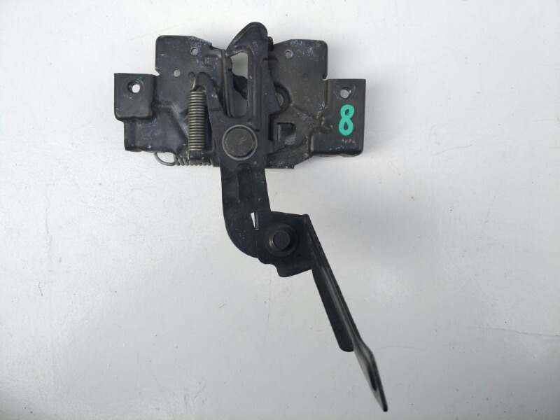 Замок капота Mazda Axela BK Замок капота Mazda Axela BK