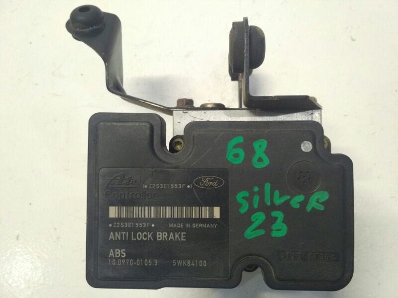 Блок abs Mazda Axela BK3P Блок abs Mazda Axela BK3P