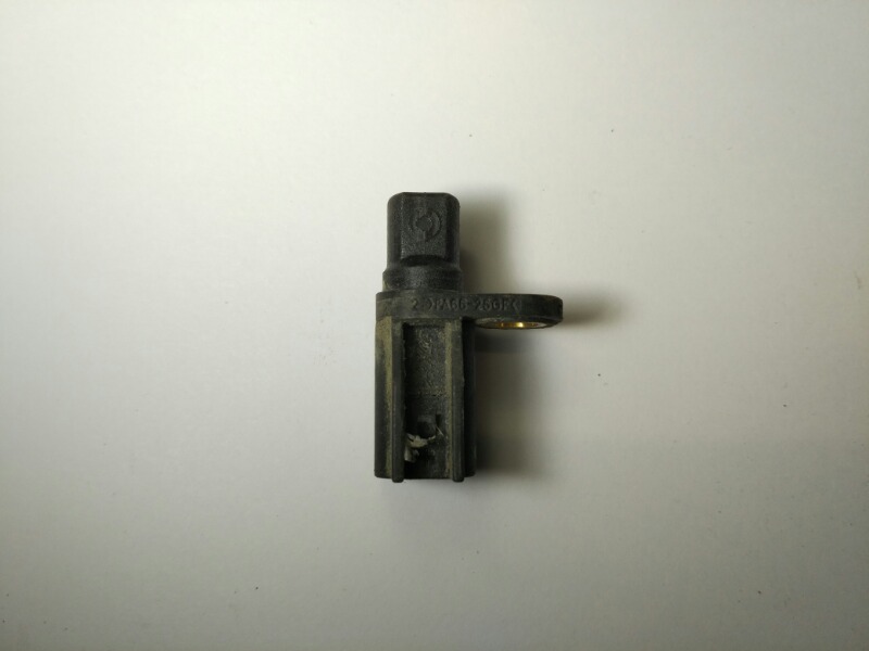 Датчик ABS задний Mazda Axela CR