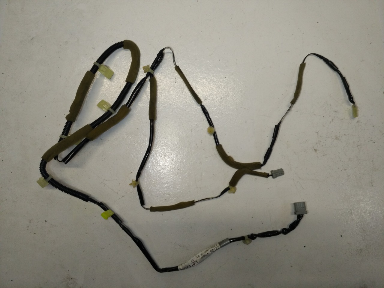 Запчасть проводка потолка Honda Accord GH-CF3 32155-S0A-910 контрактная Проводка потолка Honda Accord GH-CF3 32155-S0A-910 контрактная