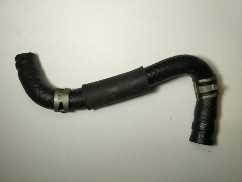Трубка гур Mazda Axela BK5P Трубка гур Mazda Axela BK5P