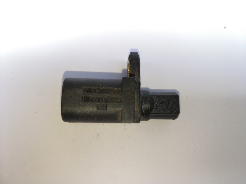 Датчик ABS задний Mazda Axela BK Датчик ABS задний Mazda Axela BK