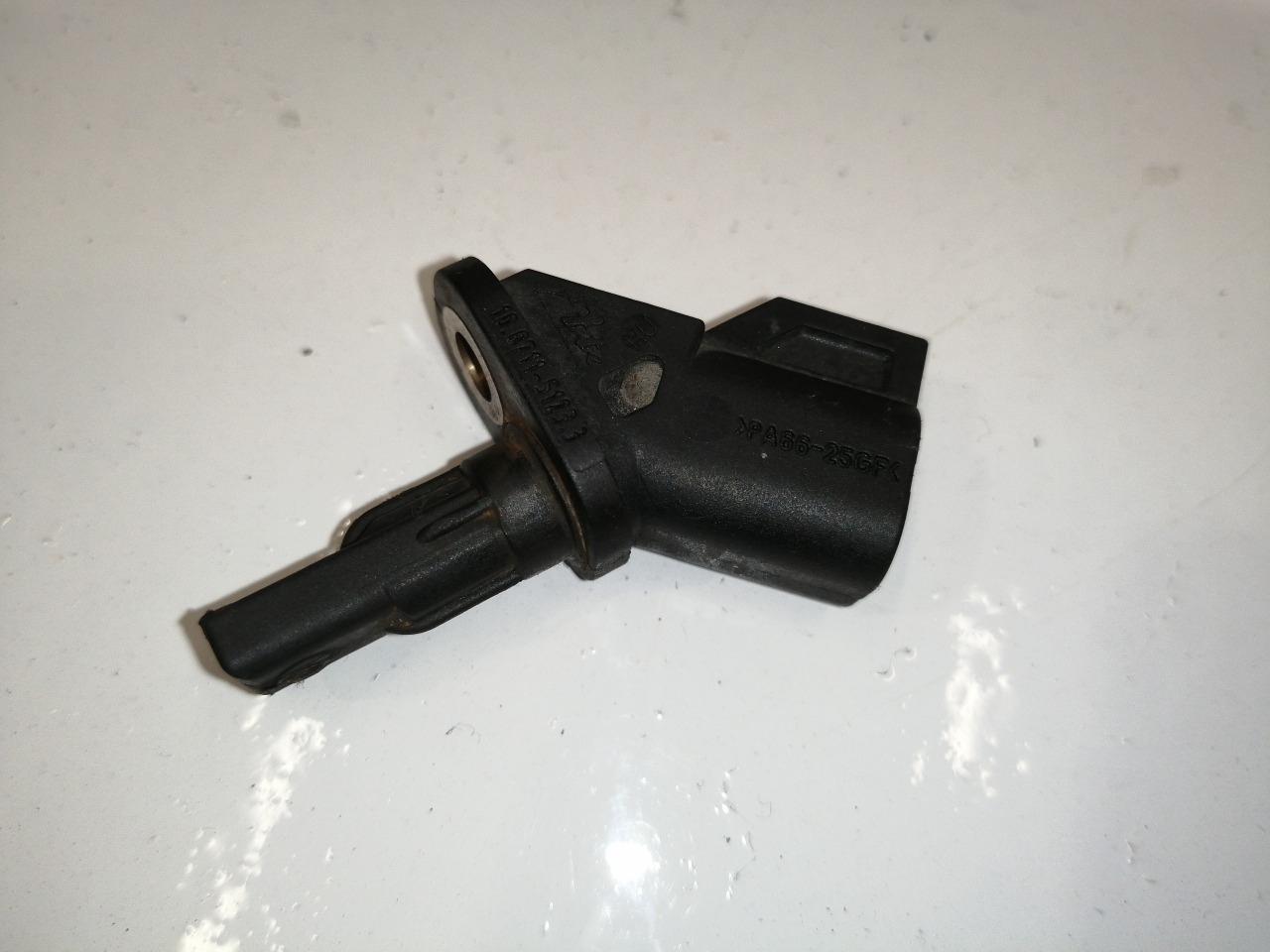 Датчик ABS передний Axela CR Датчик ABS передний Axela CR